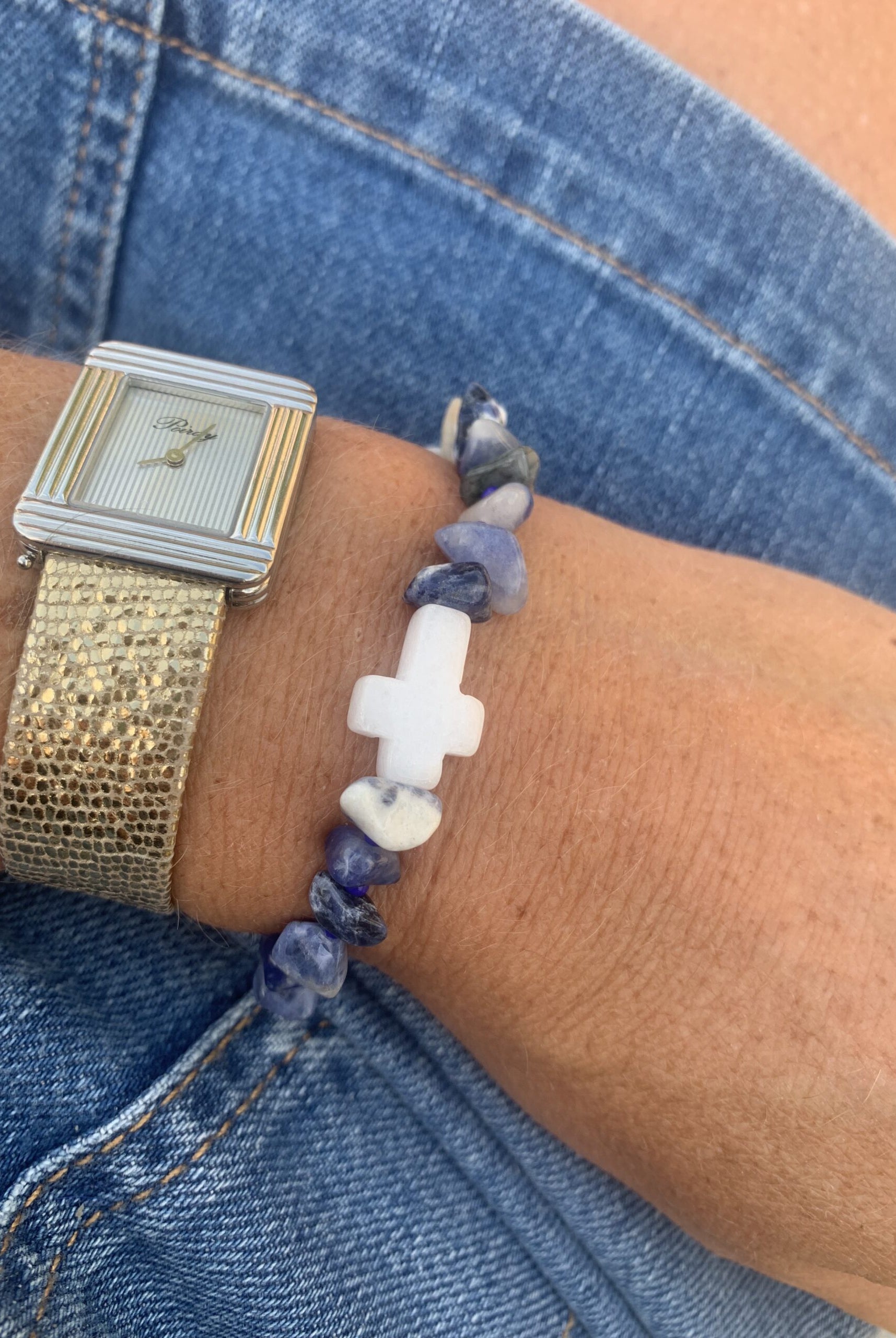 Tahaa_chips lapis lazuli- croix quartz