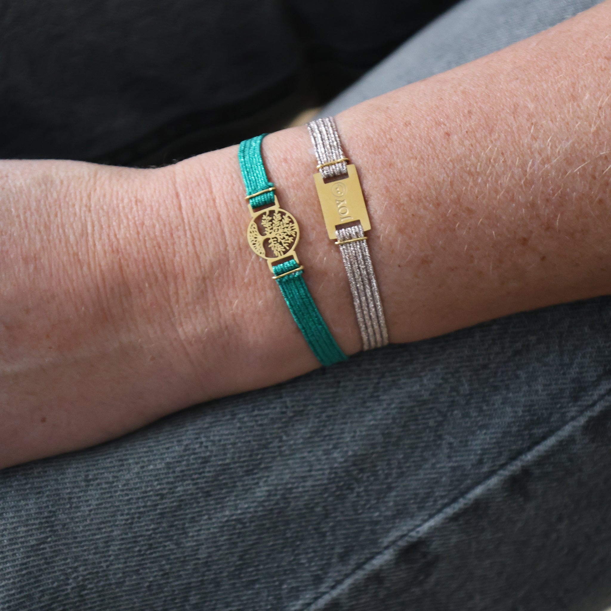 bracelets elastiqués dorés