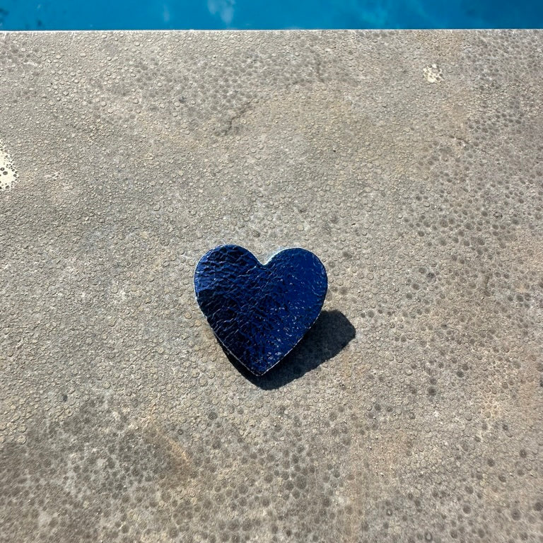 broche coeur bleu roi