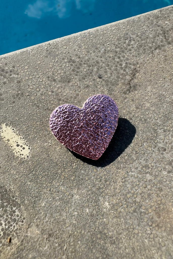 broche coeur rose pale