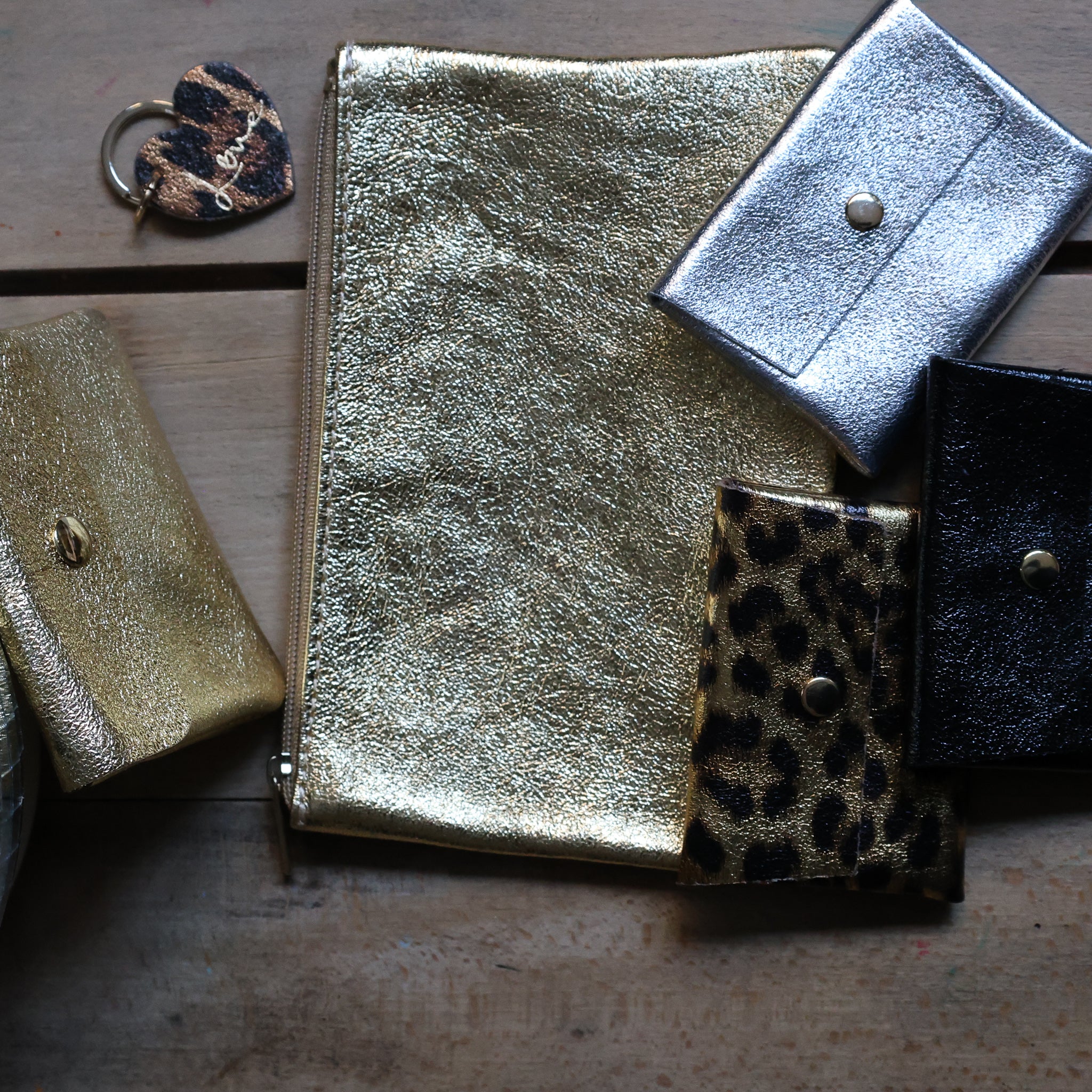 pochettes et portes cartes et monnaies