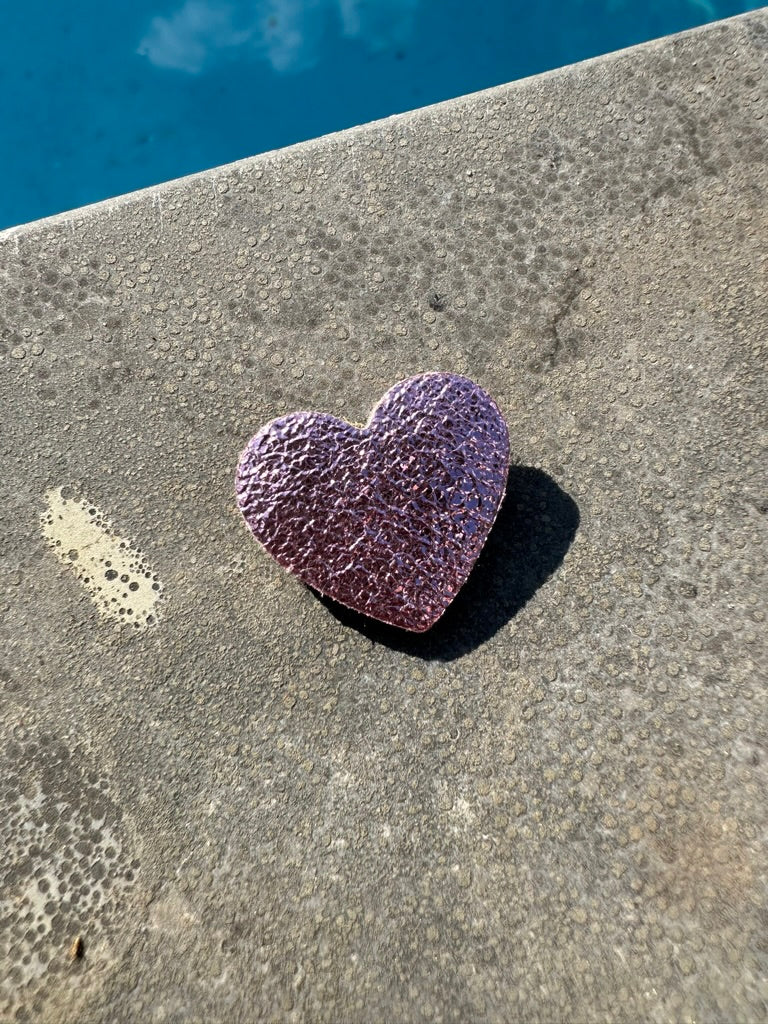 broche coeur rose pale