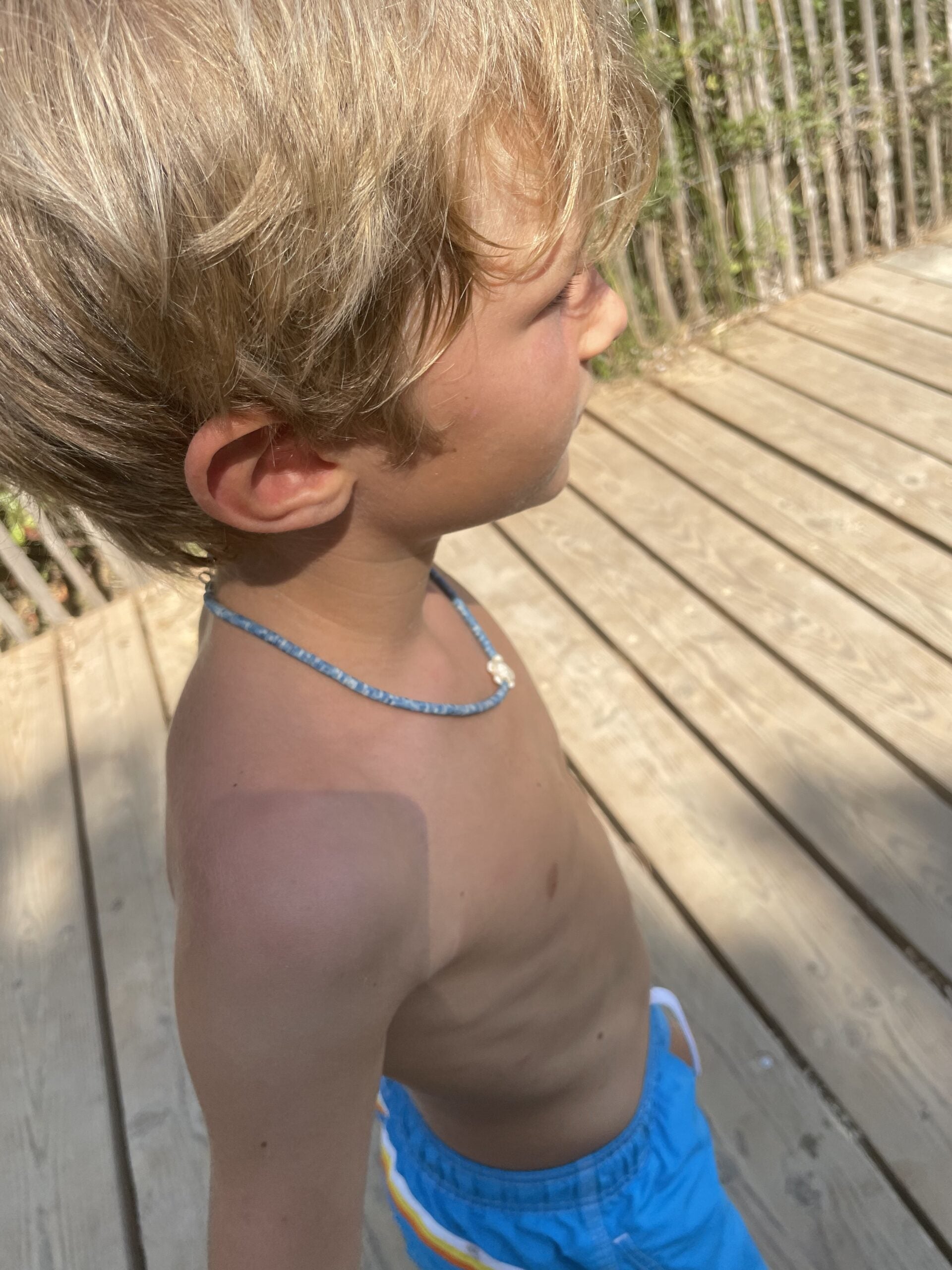 collier little galapagos plage antoine